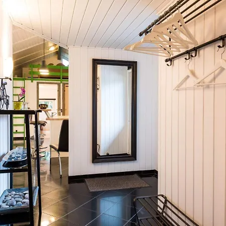 別荘 10 Person In ブラーバンド